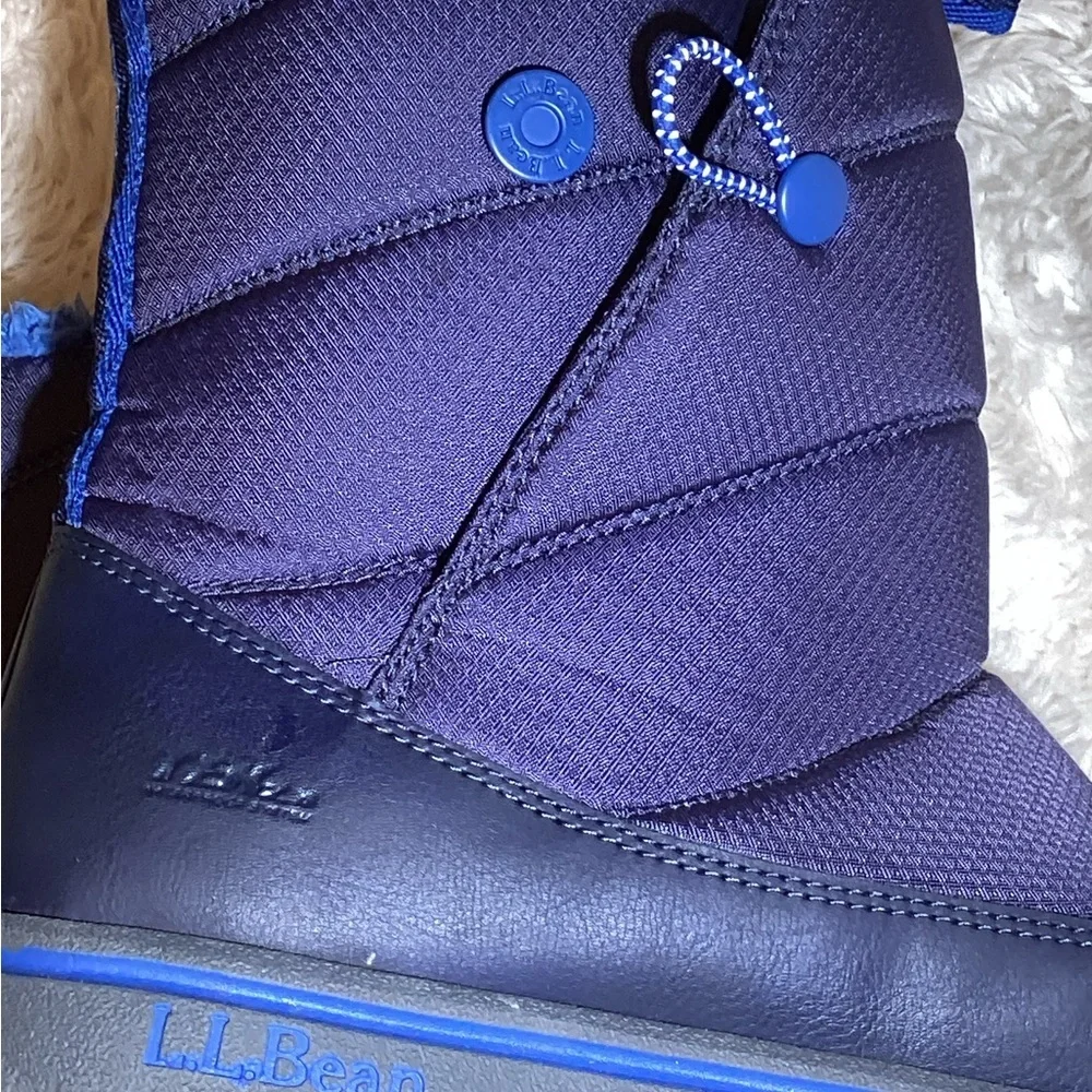 Kids L.L. Bean ultralight Winter Boots size 6